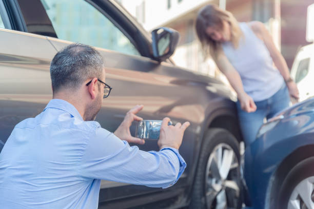 Professional Car Insurance Near Me technician working in Carrollton, KY